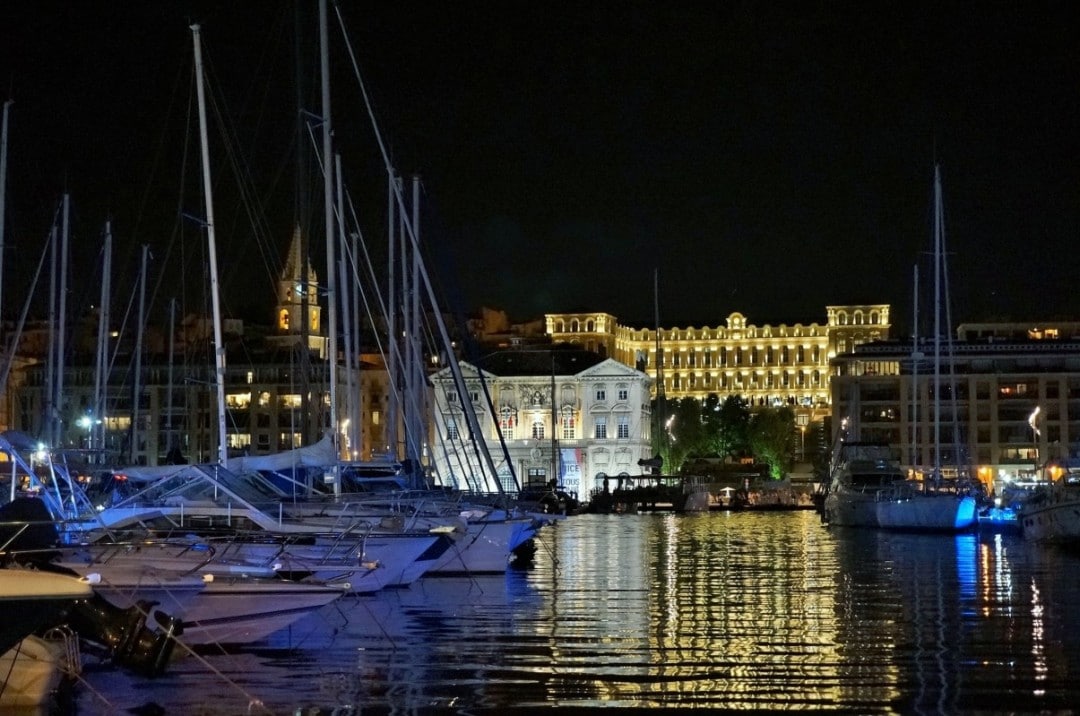 Marseille Pub Crawl 