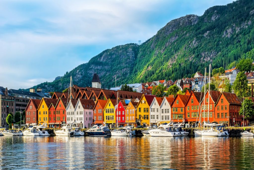 free walking tours in bergen norway