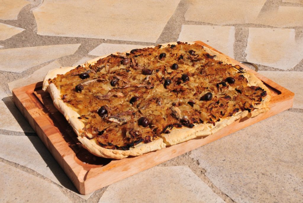 Писсаладьер — pissaladière