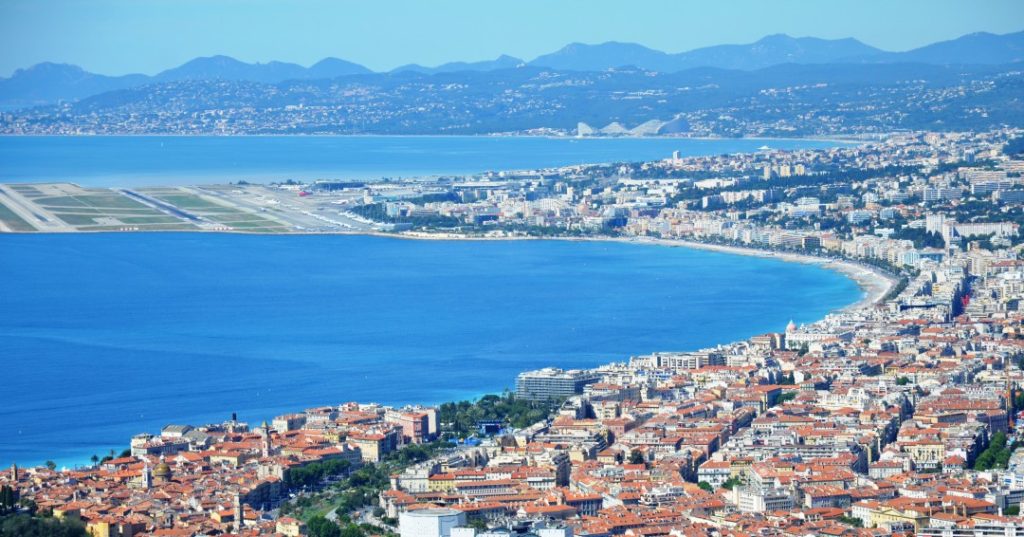 Vom Flughafen Nizza nach Cannes