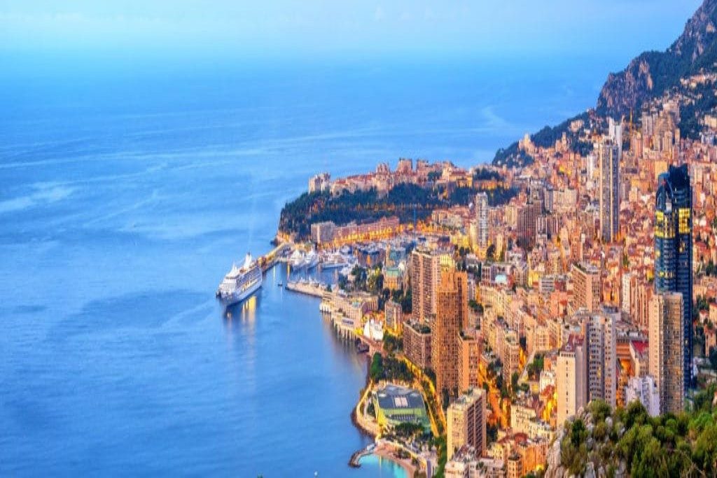how far is monaco from nice