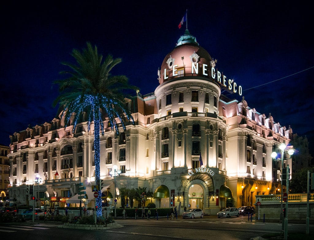 nice travel guide accommodation & transport hotel negresco