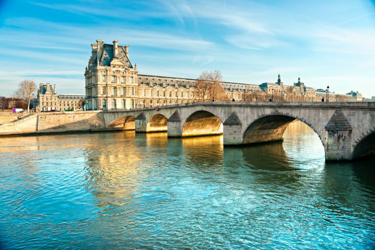 Paris Spring Break | To Do List I Riviera Bar Crawl Tours