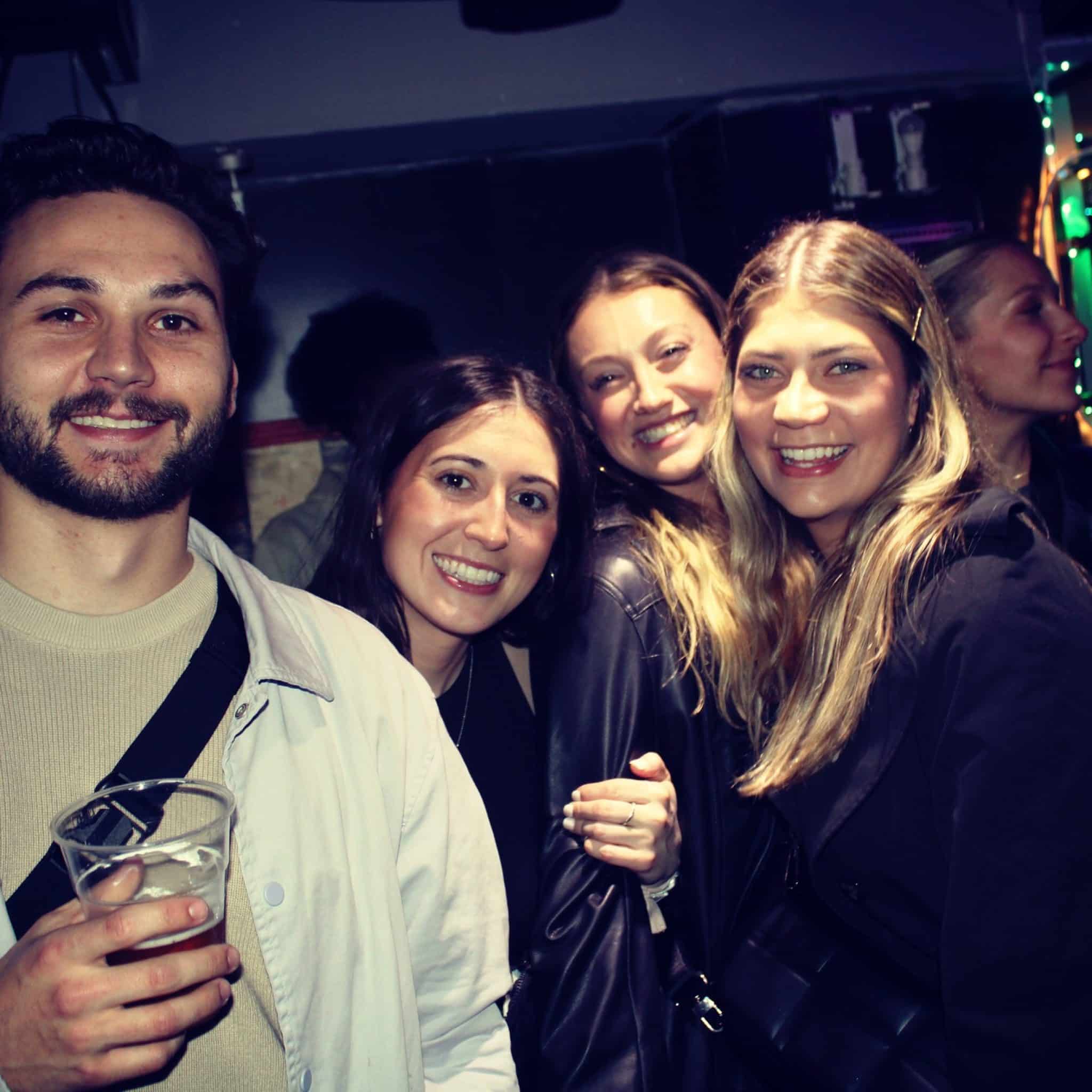 Paris bar crawl france