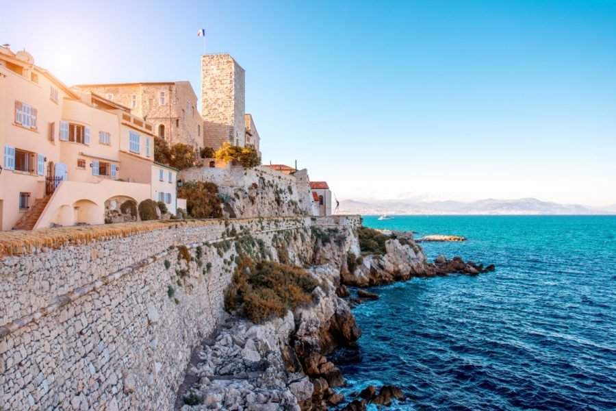 walking tour antibes