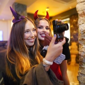 Halloween Bar Crawl Party Nice 2026