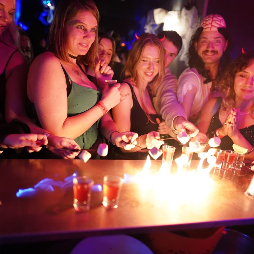 Halloween Bar Crawl Party Nice 2026