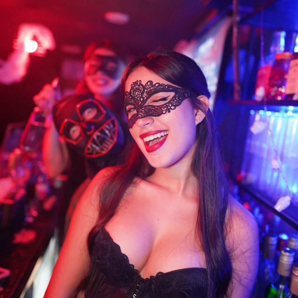 Halloween Bar Crawl Party Nice 2026
