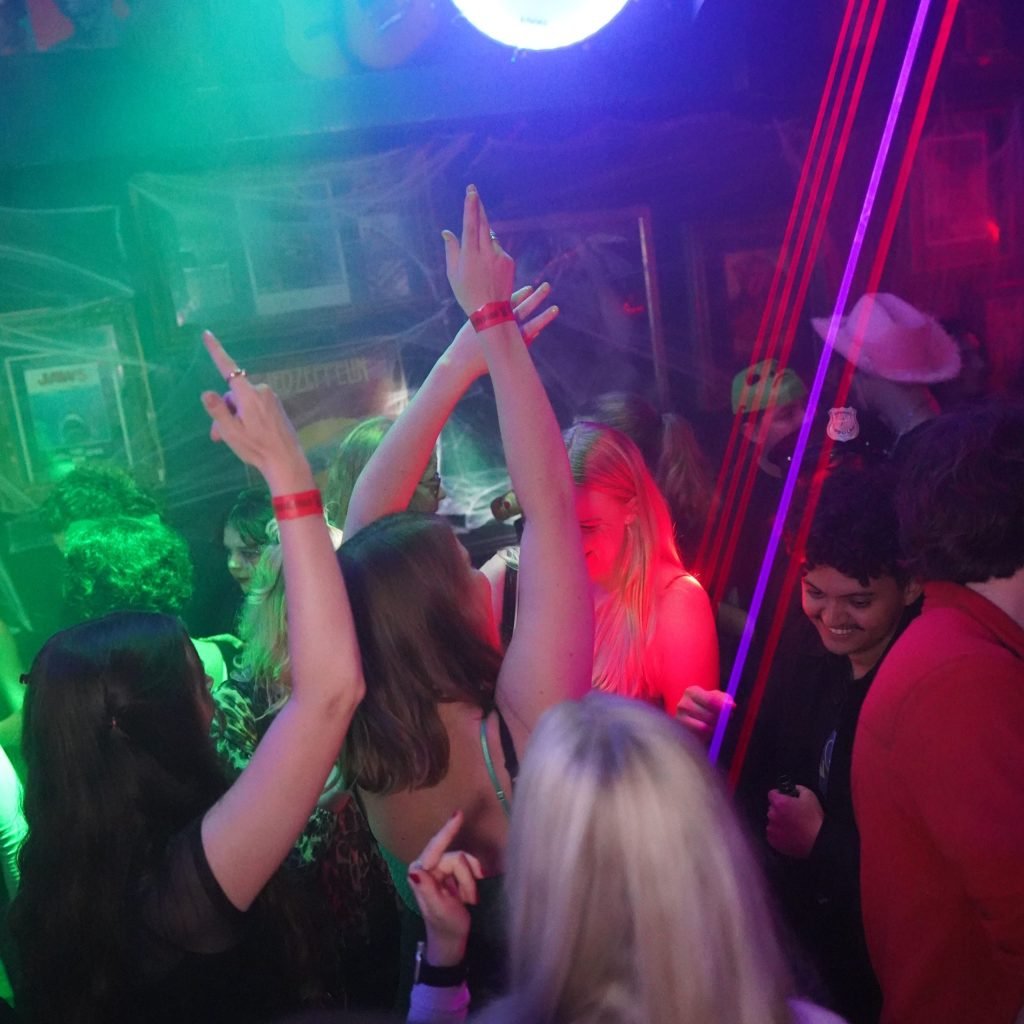 Halloween Bar Crawl Party Nice 2026