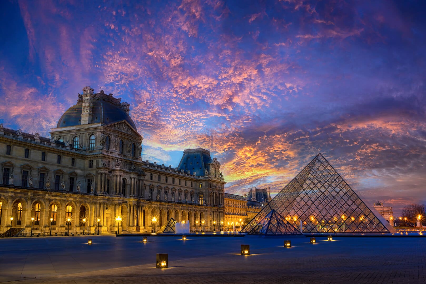 Get the most out of your Friday night in Paris.