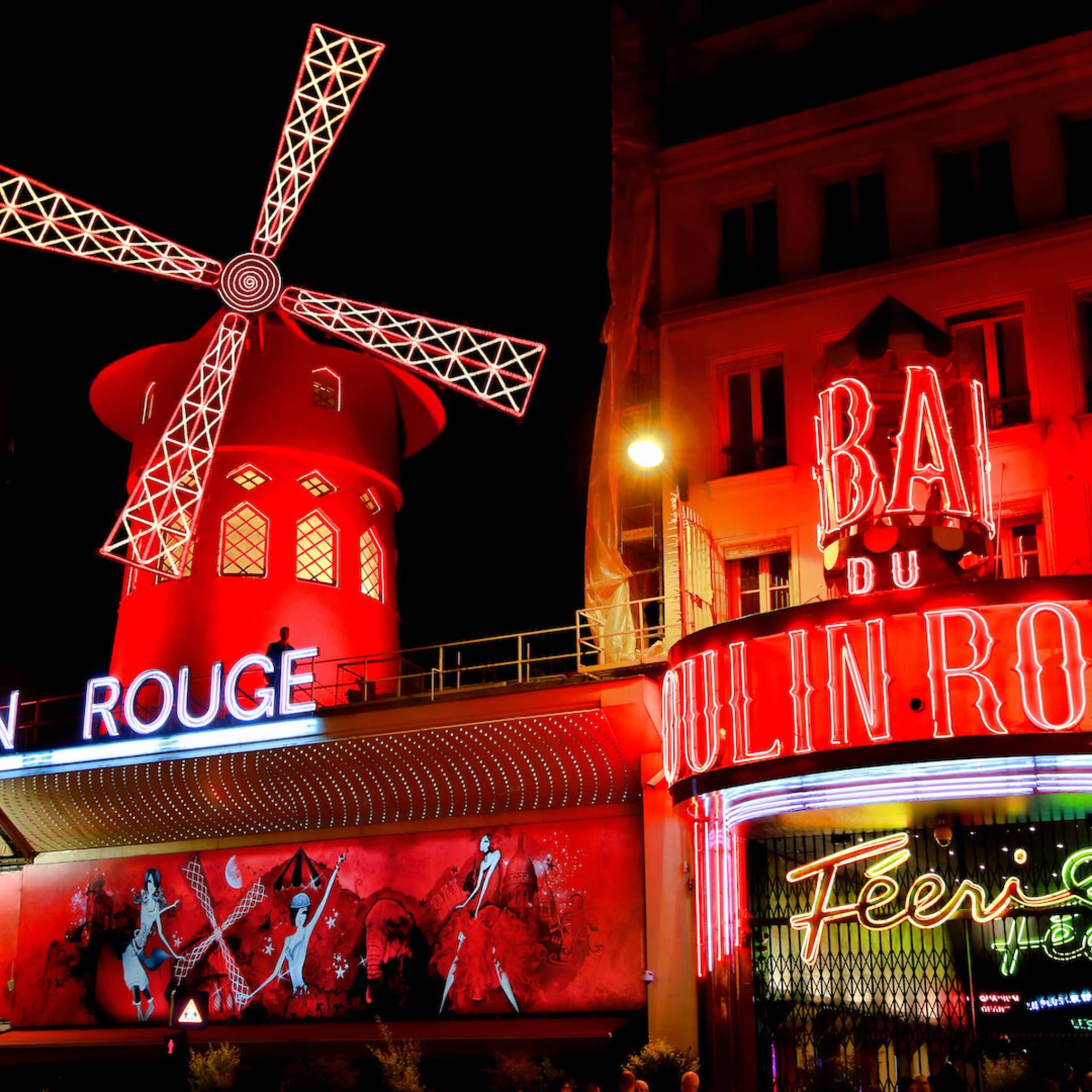 The Best Things to do in Nice at Night - Riviera Bar Crawl Tours