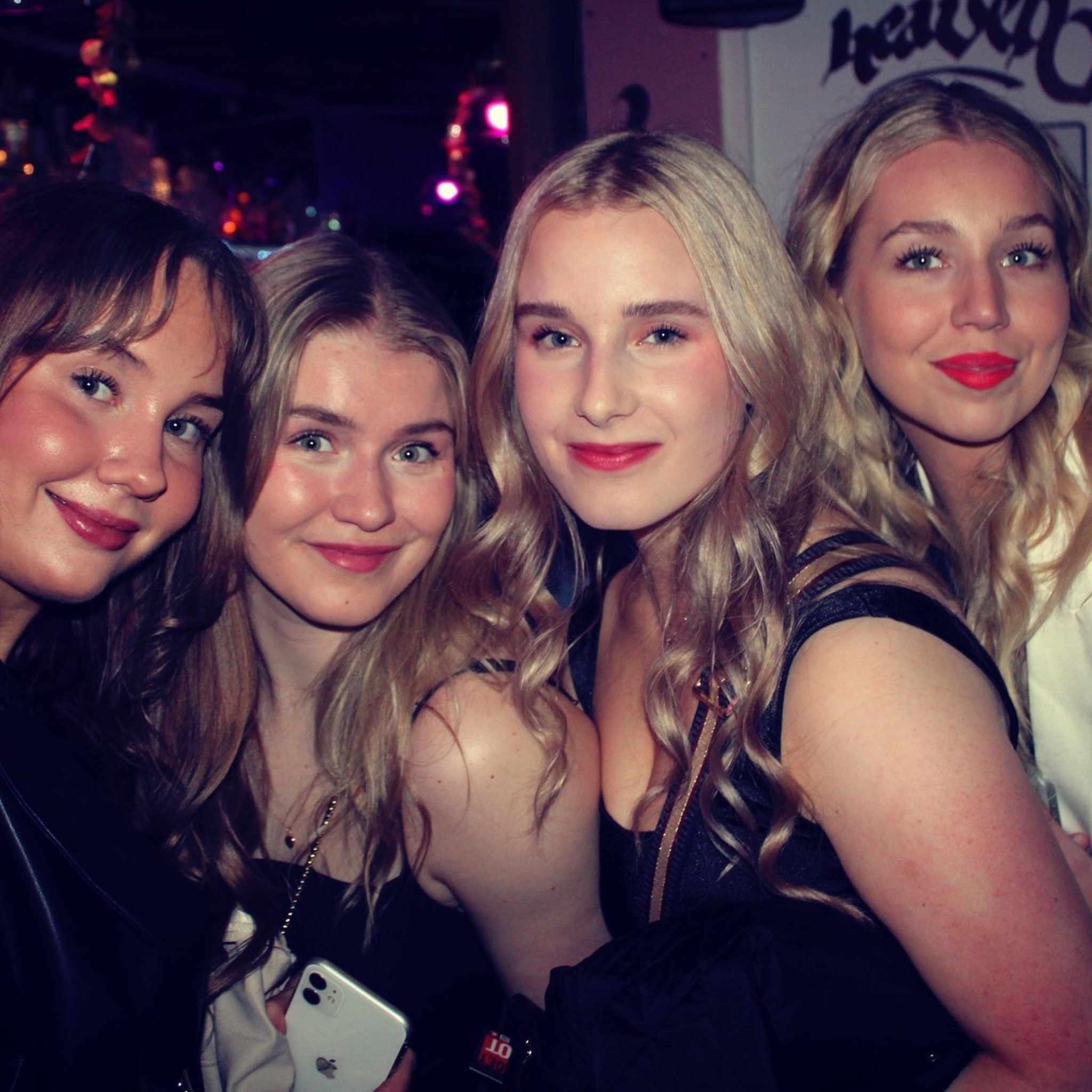 Pub crawl paris 9 - Copie (3)